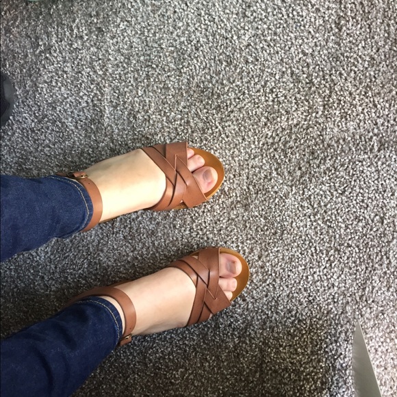 Shoes - Picture 3 of 4